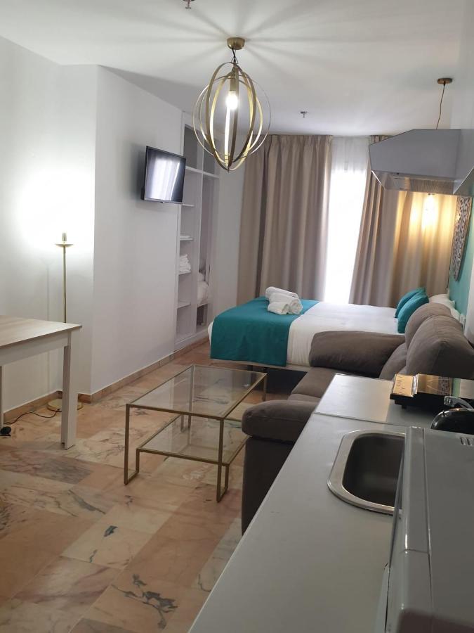 Dona Lola Apartment *